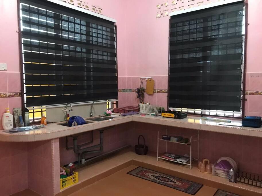 Homestay Che Mat Куала Теренгану Екстериор снимка