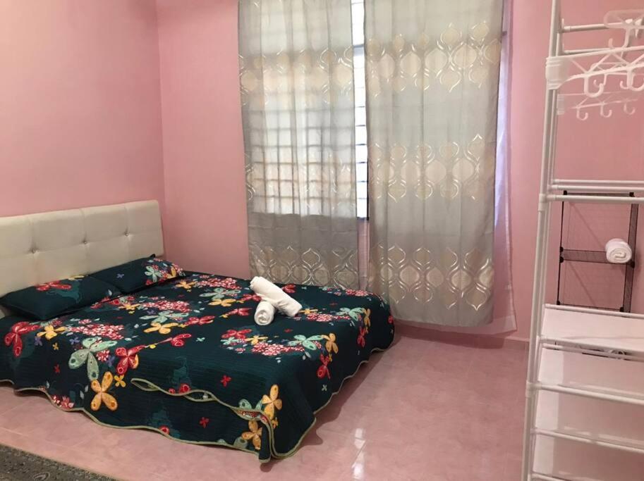 Homestay Che Mat Куала Теренгану Екстериор снимка