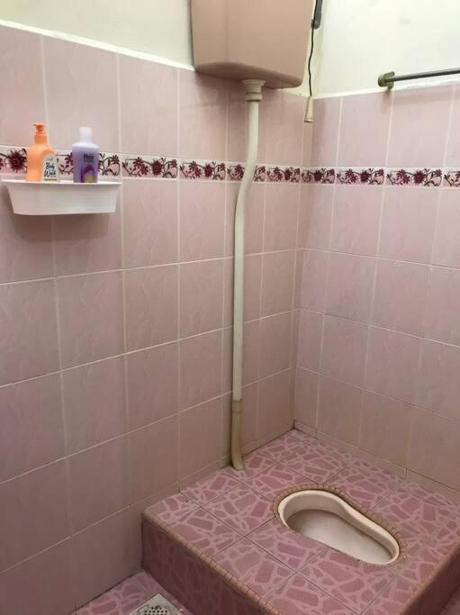 Homestay Che Mat Куала Теренгану Екстериор снимка